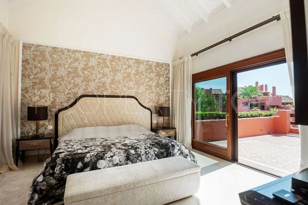 Comprar atico duplex con 3 dormitorios en Torre Bermeja