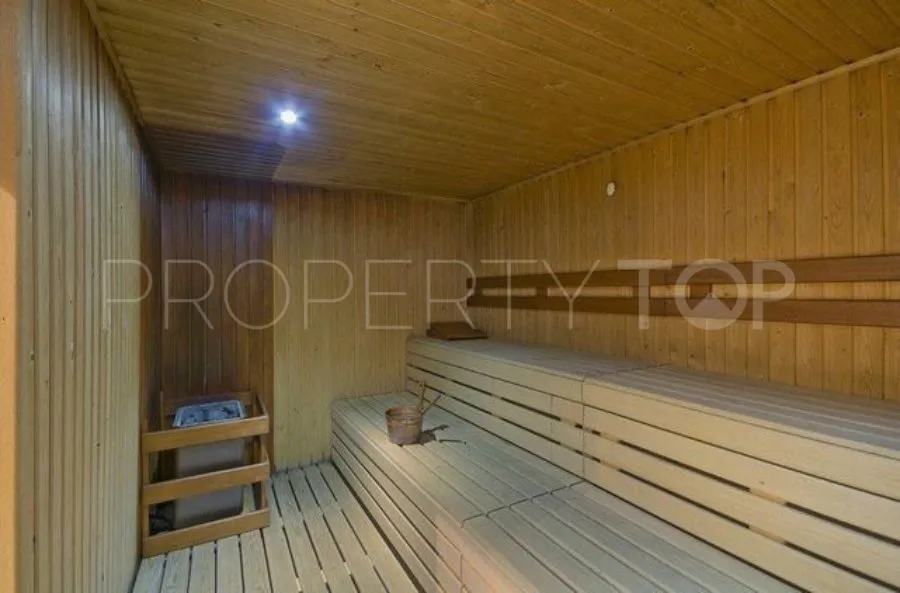 Comprar atico duplex con 3 dormitorios en Torre Bermeja