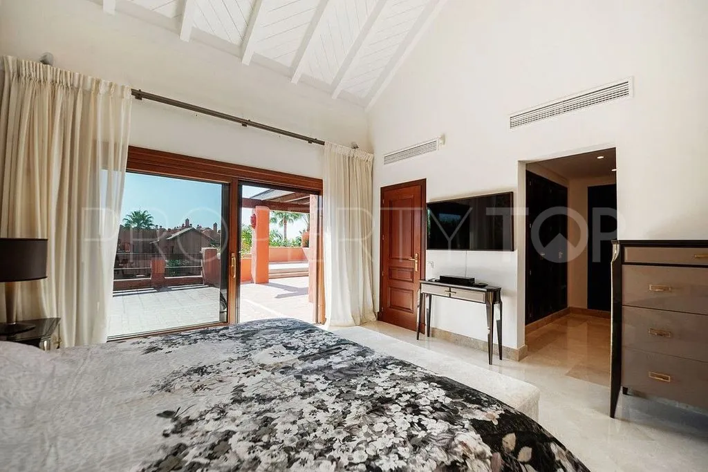 Comprar atico duplex con 3 dormitorios en Torre Bermeja