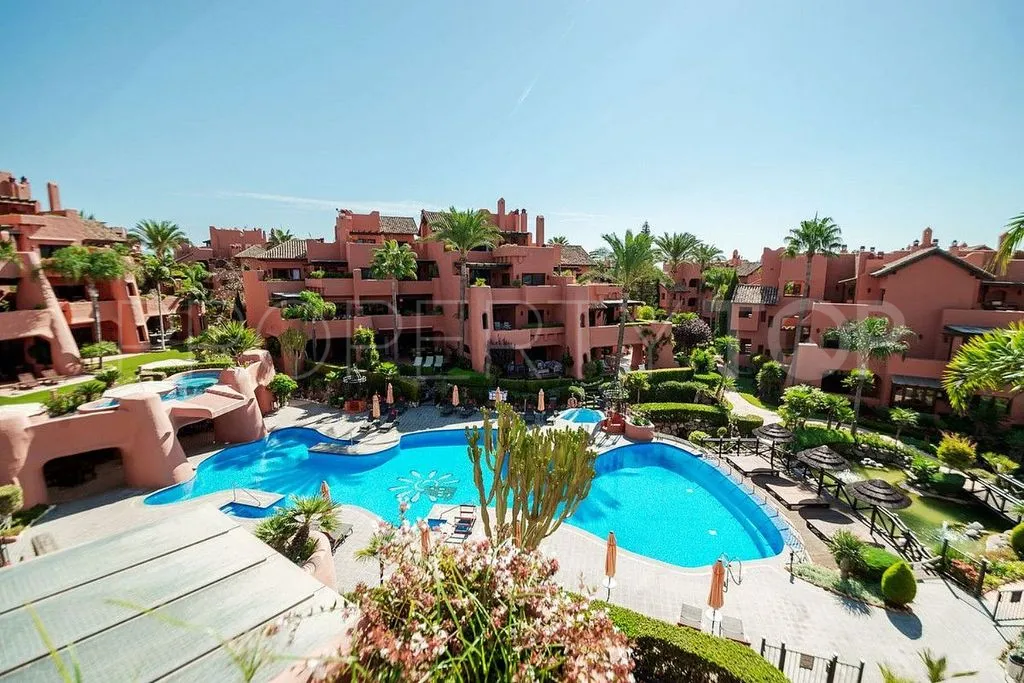 Comprar atico duplex con 3 dormitorios en Torre Bermeja