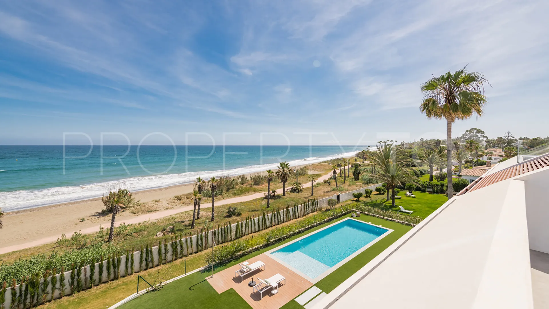Villa en venta con 5 dormitorios en Beach Side New Golden Mile