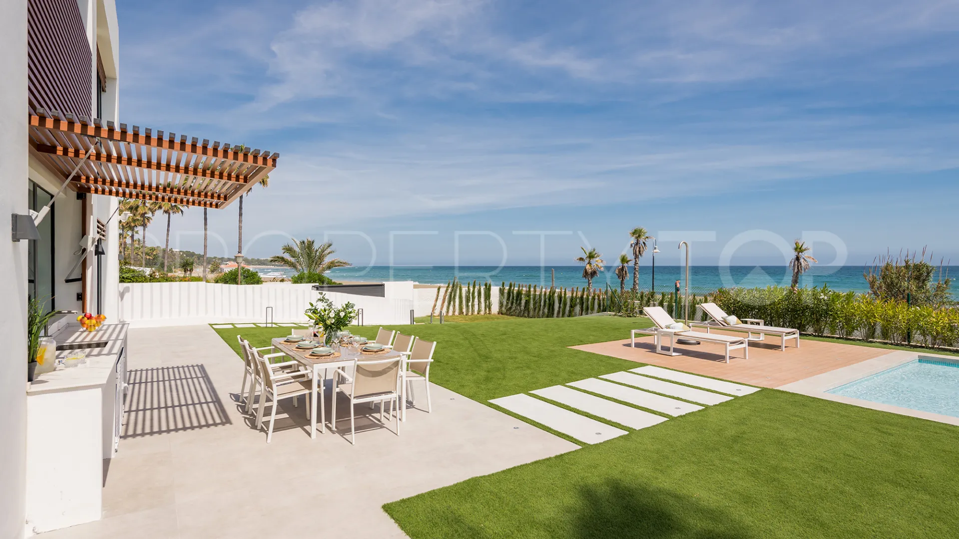 Villa en venta con 5 dormitorios en Beach Side New Golden Mile
