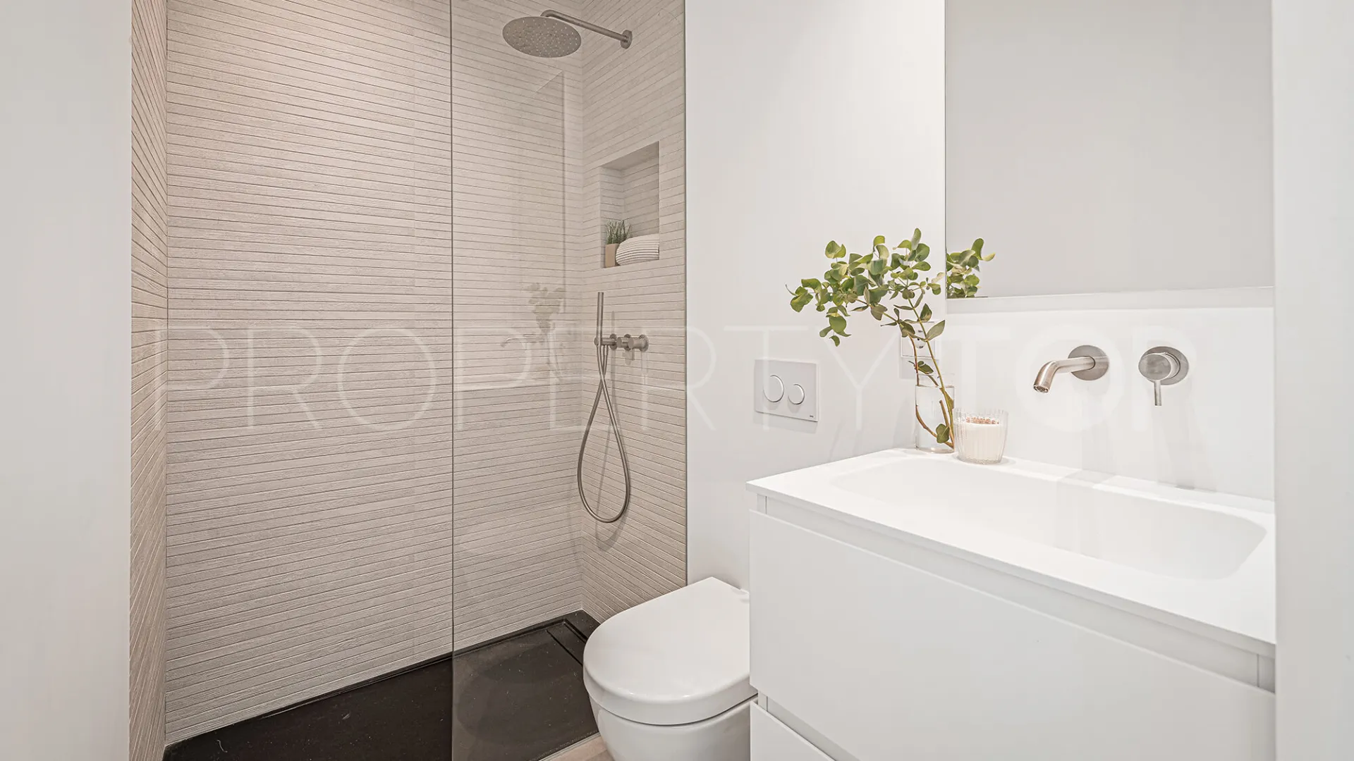 Villa en venta con 5 dormitorios en Beach Side New Golden Mile