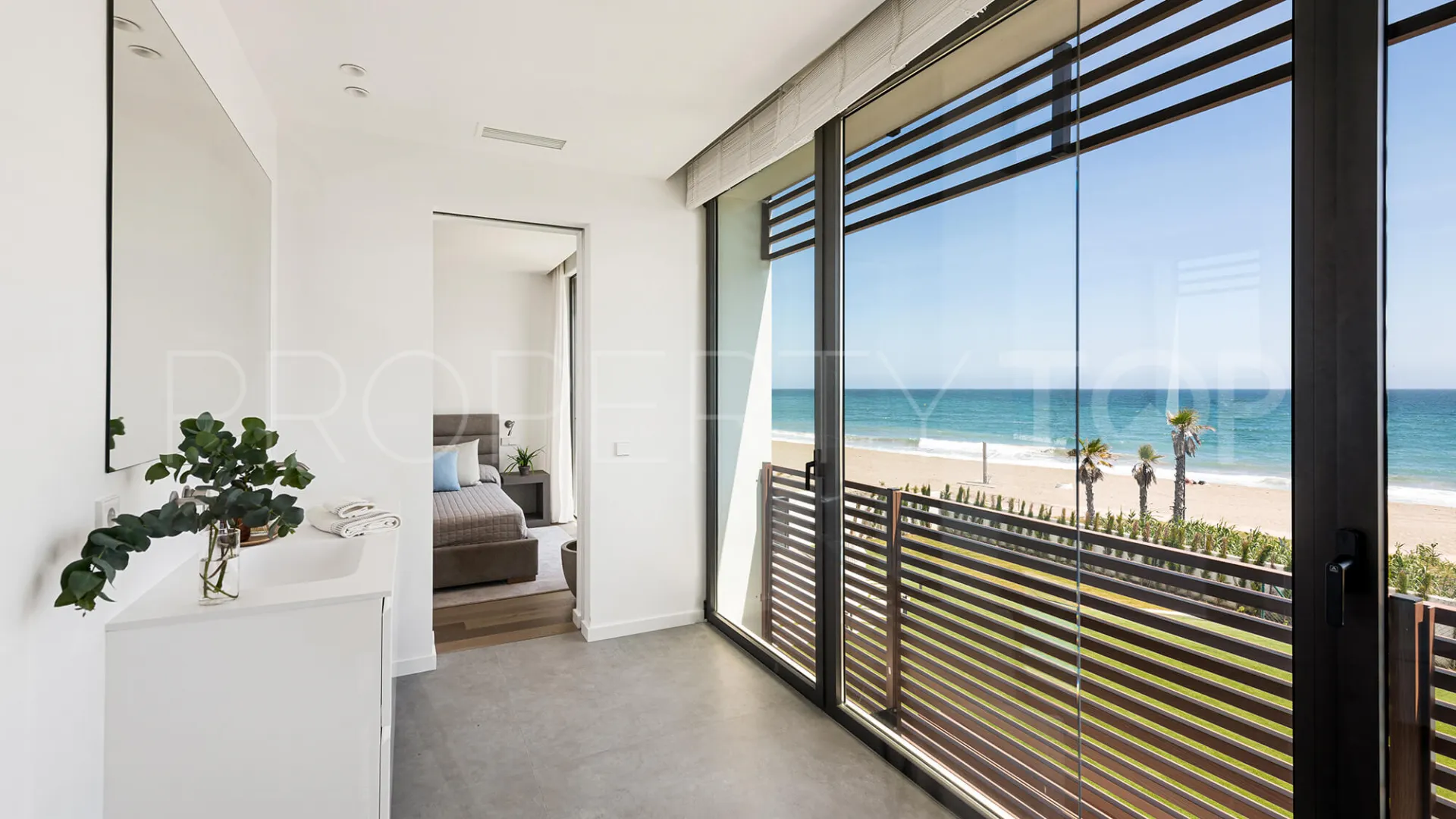 Villa en venta con 5 dormitorios en Beach Side New Golden Mile