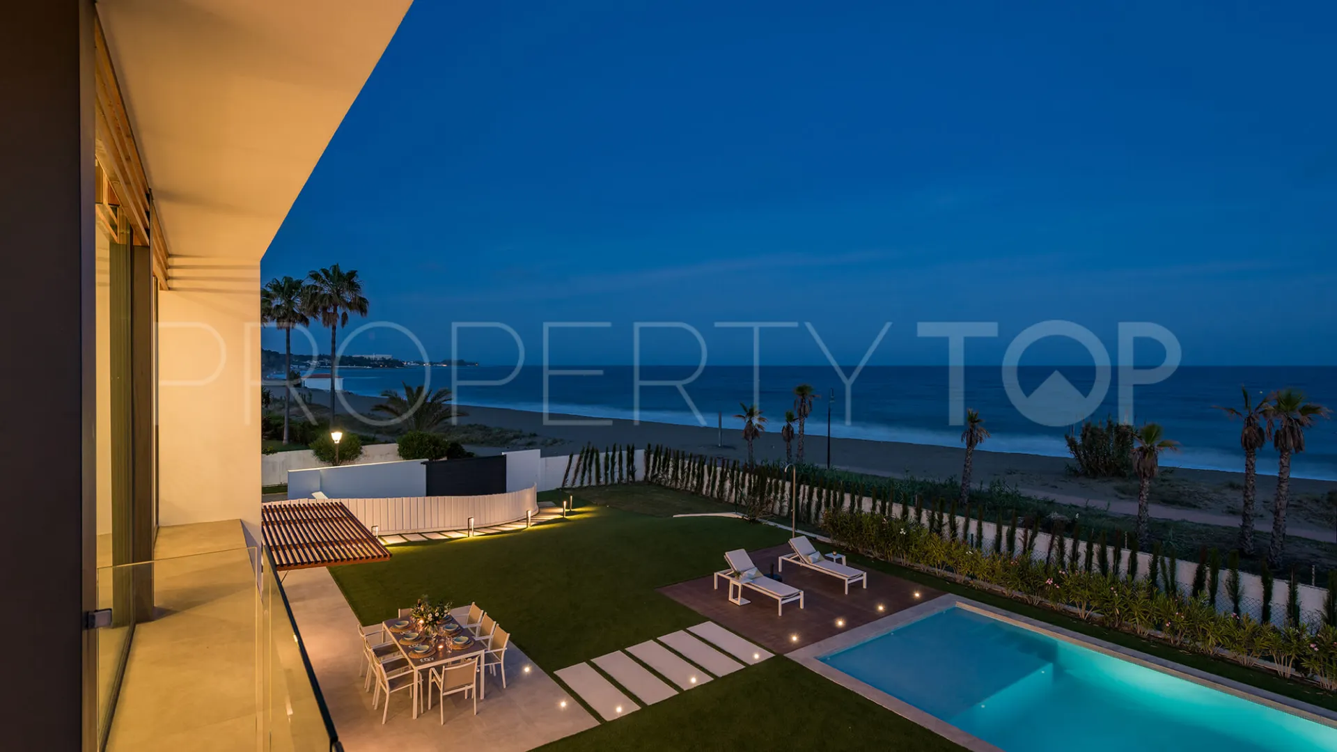 Villa en venta con 5 dormitorios en Beach Side New Golden Mile