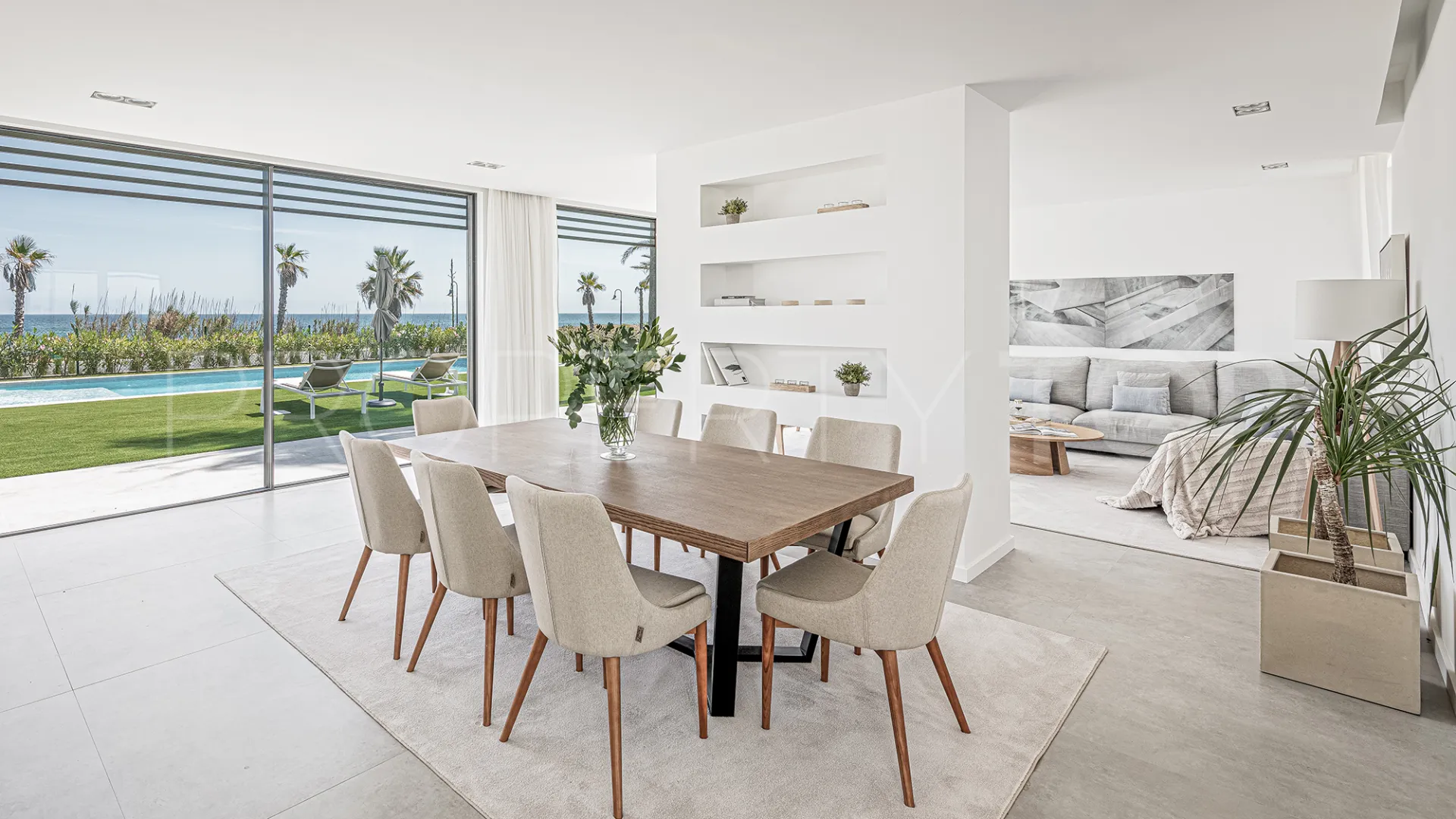 Villa en venta con 5 dormitorios en Beach Side New Golden Mile