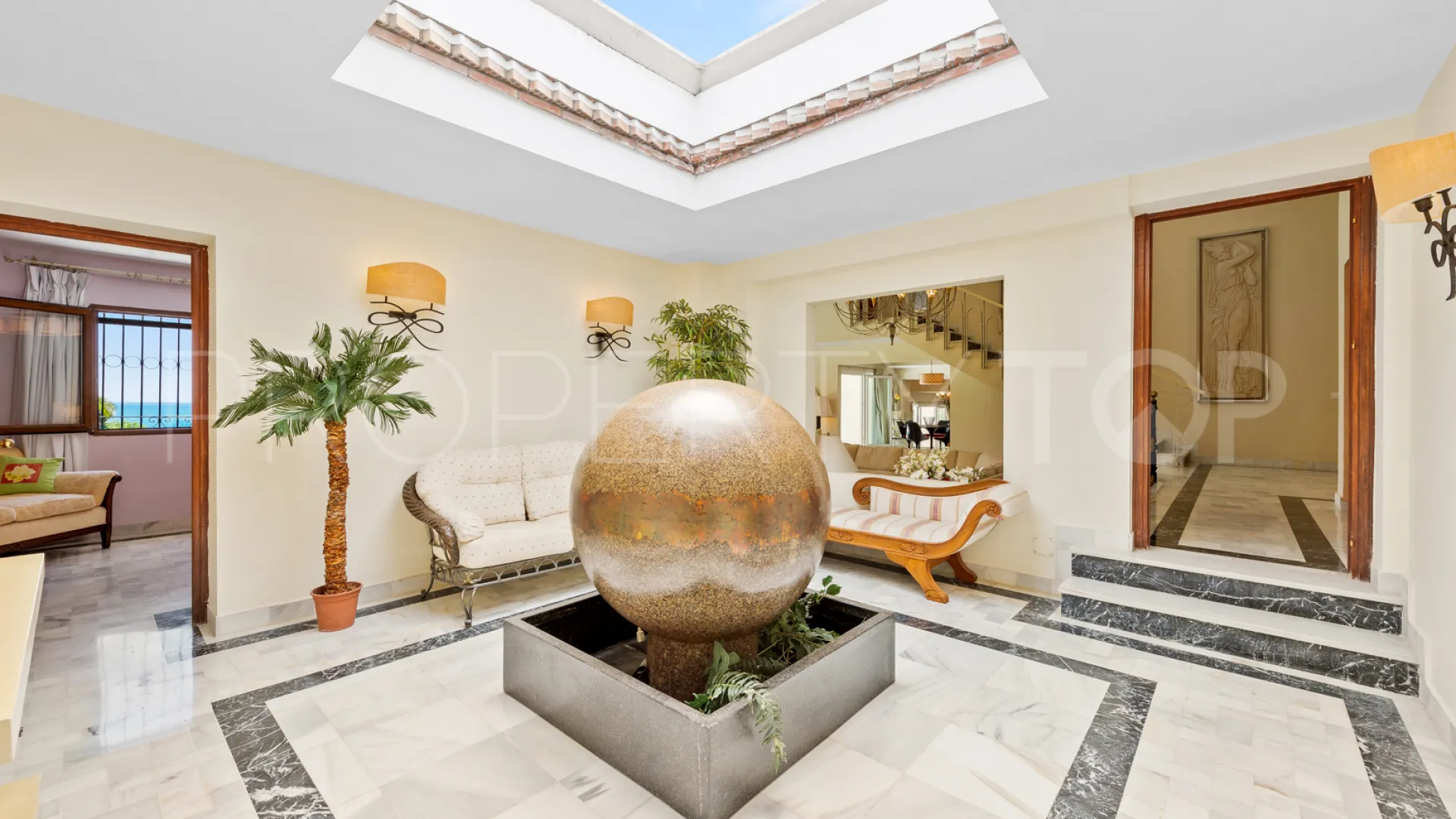 Villa for sale in Guadalobon