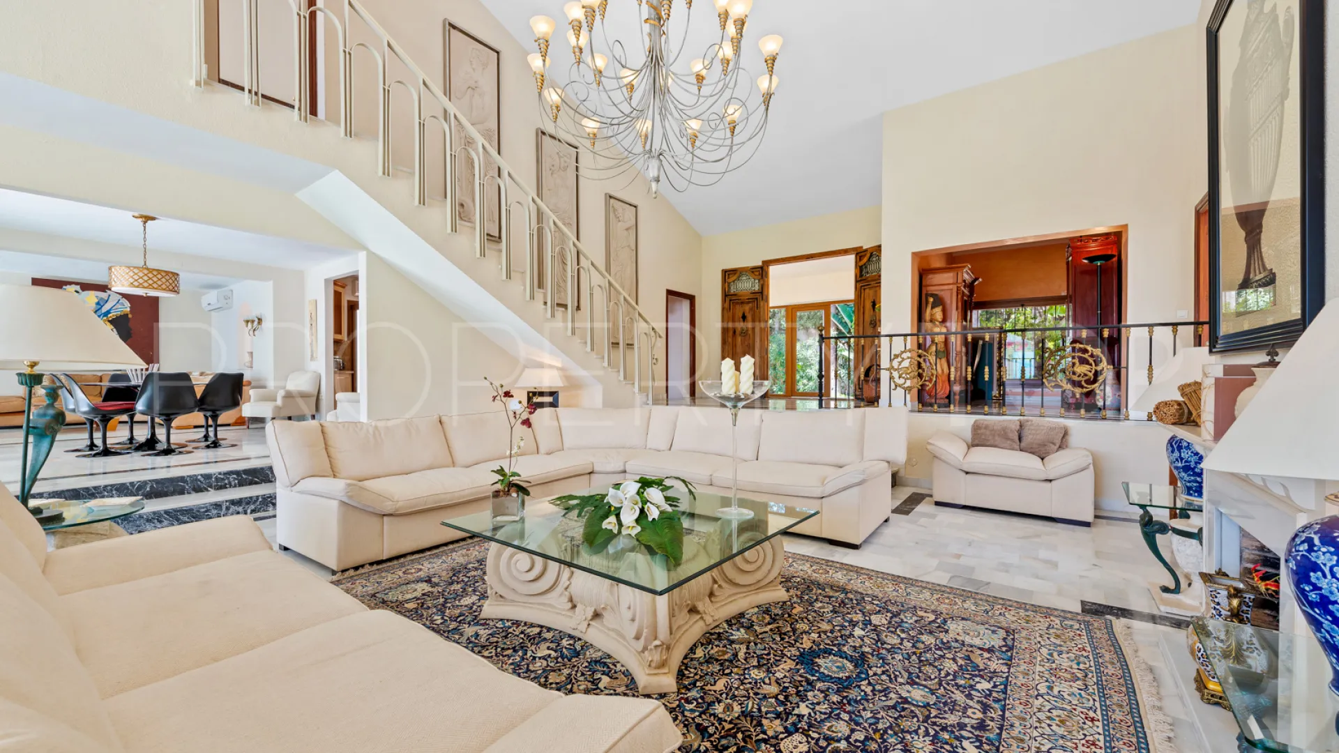 Villa for sale in Guadalobon