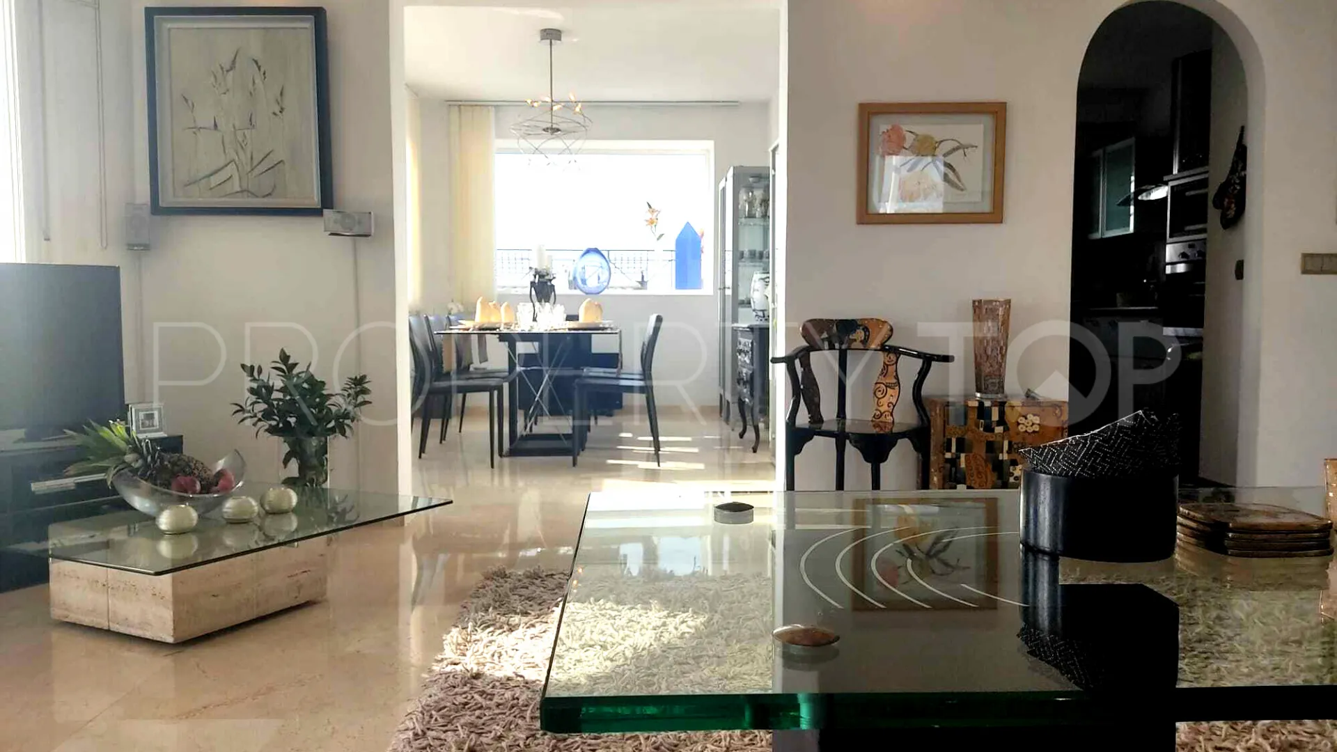 Villa for sale in Guadalobon