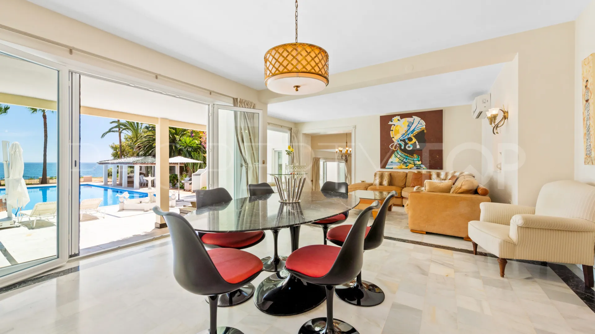 Villa for sale in Guadalobon