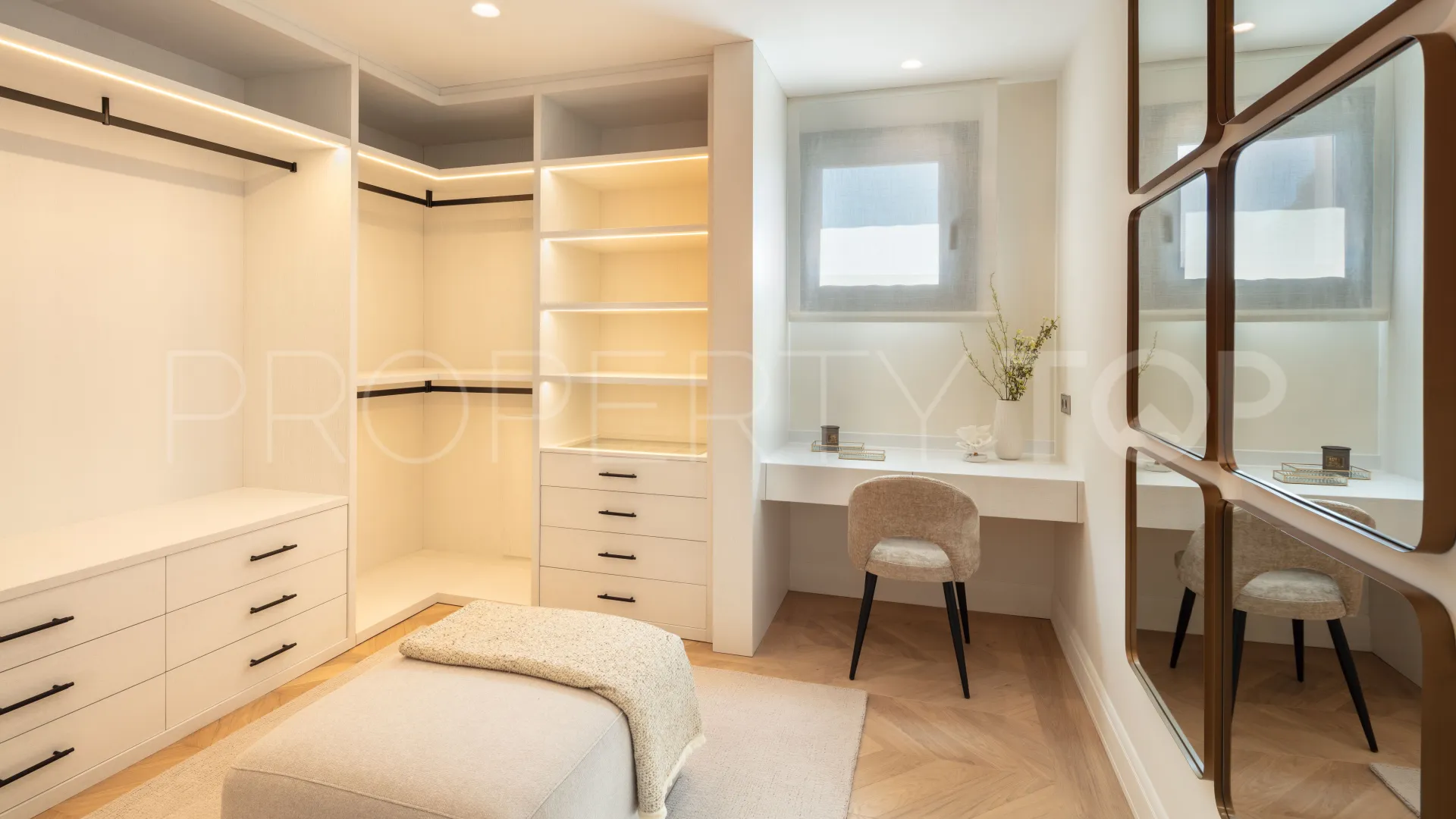 Villa con 6 dormitorios en venta en Sierra Blanca