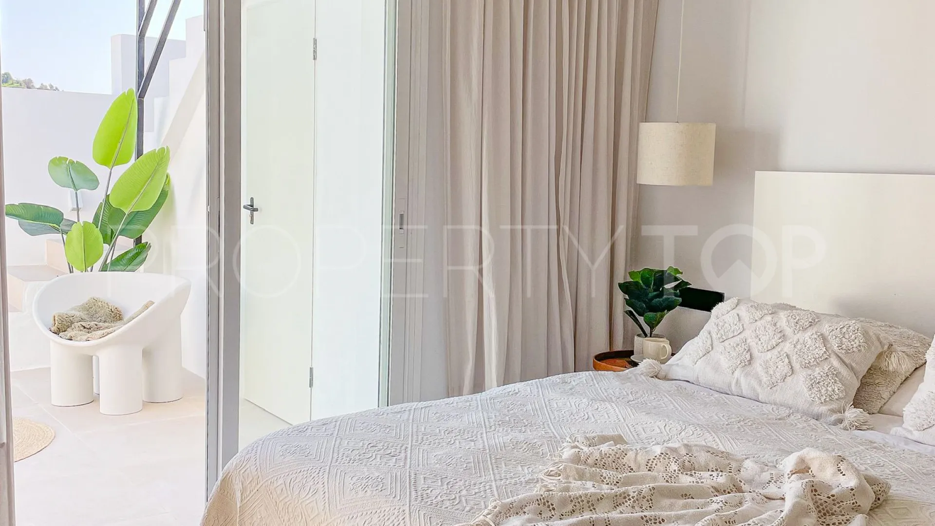 Duplex penthouse for sale in La Quinta