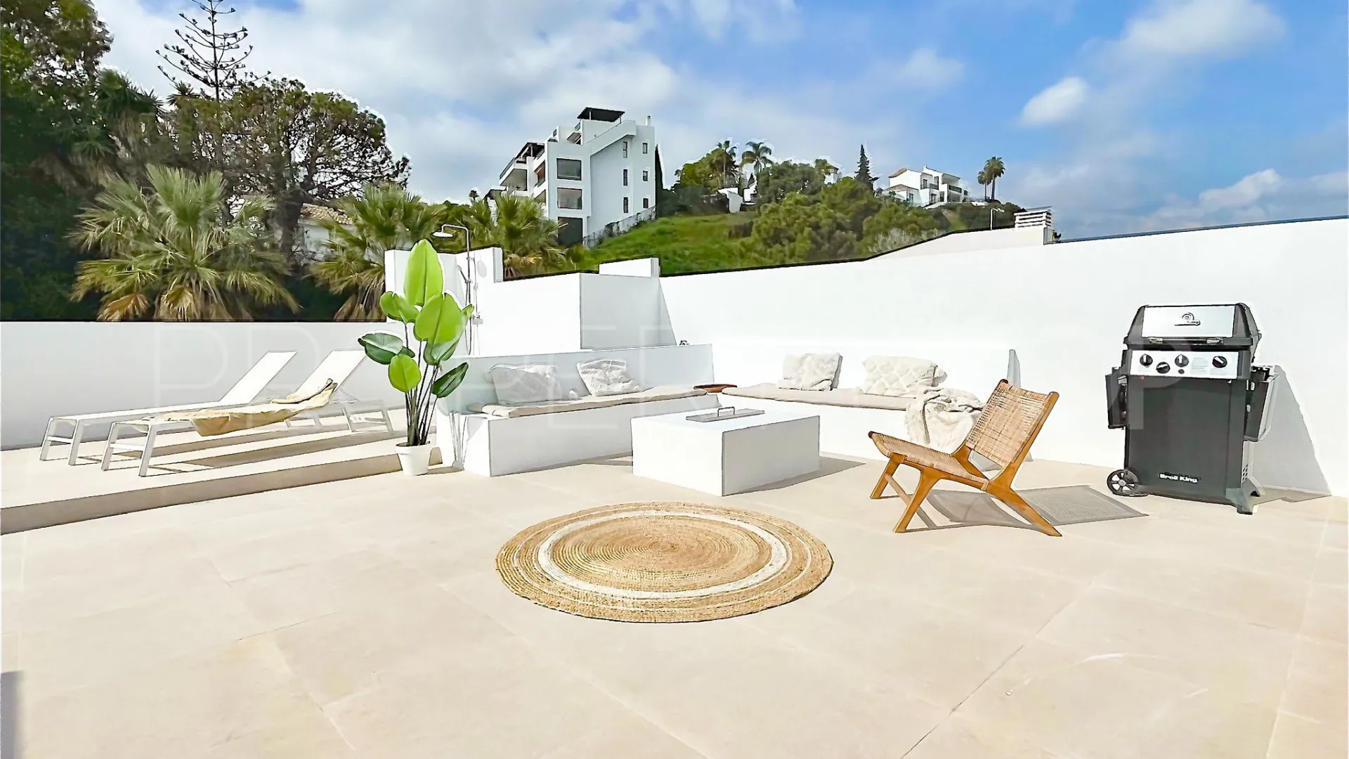 Duplex penthouse for sale in La Quinta