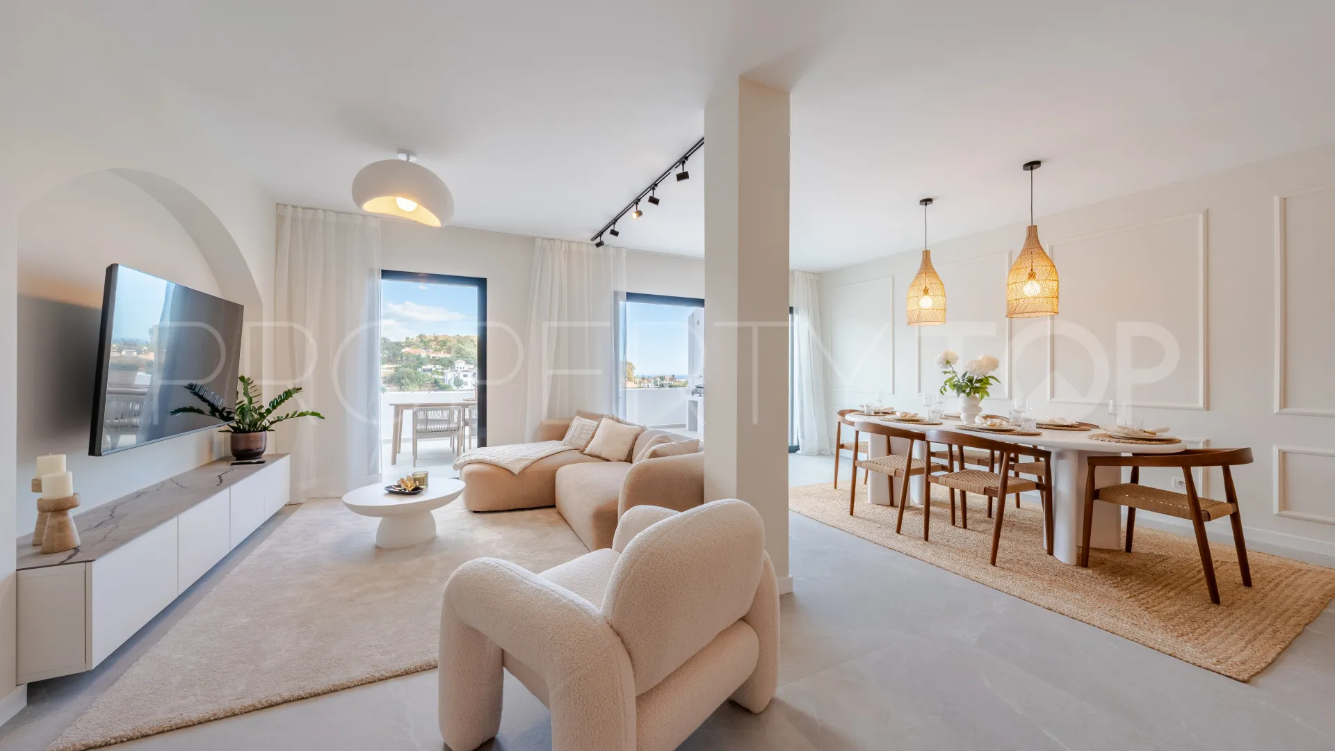 For sale apartment in La Quinta with 3 bedrooms