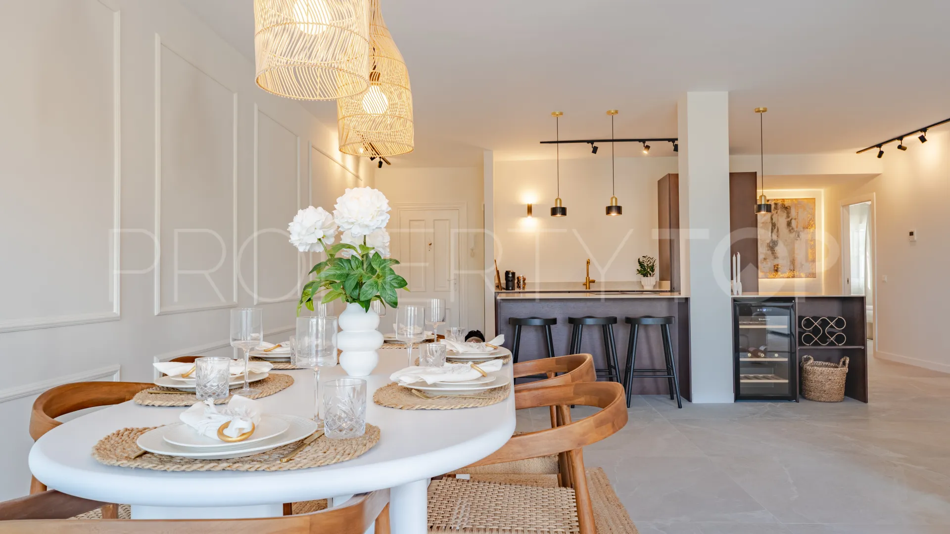 For sale apartment in La Quinta with 3 bedrooms