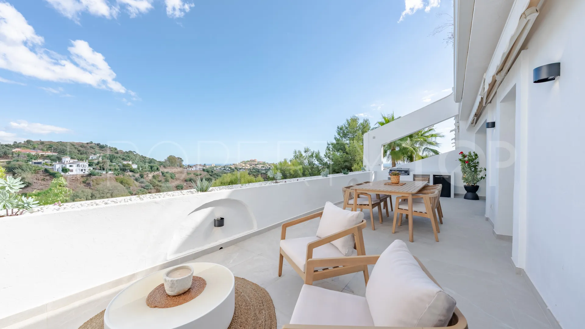 For sale apartment in La Quinta with 3 bedrooms