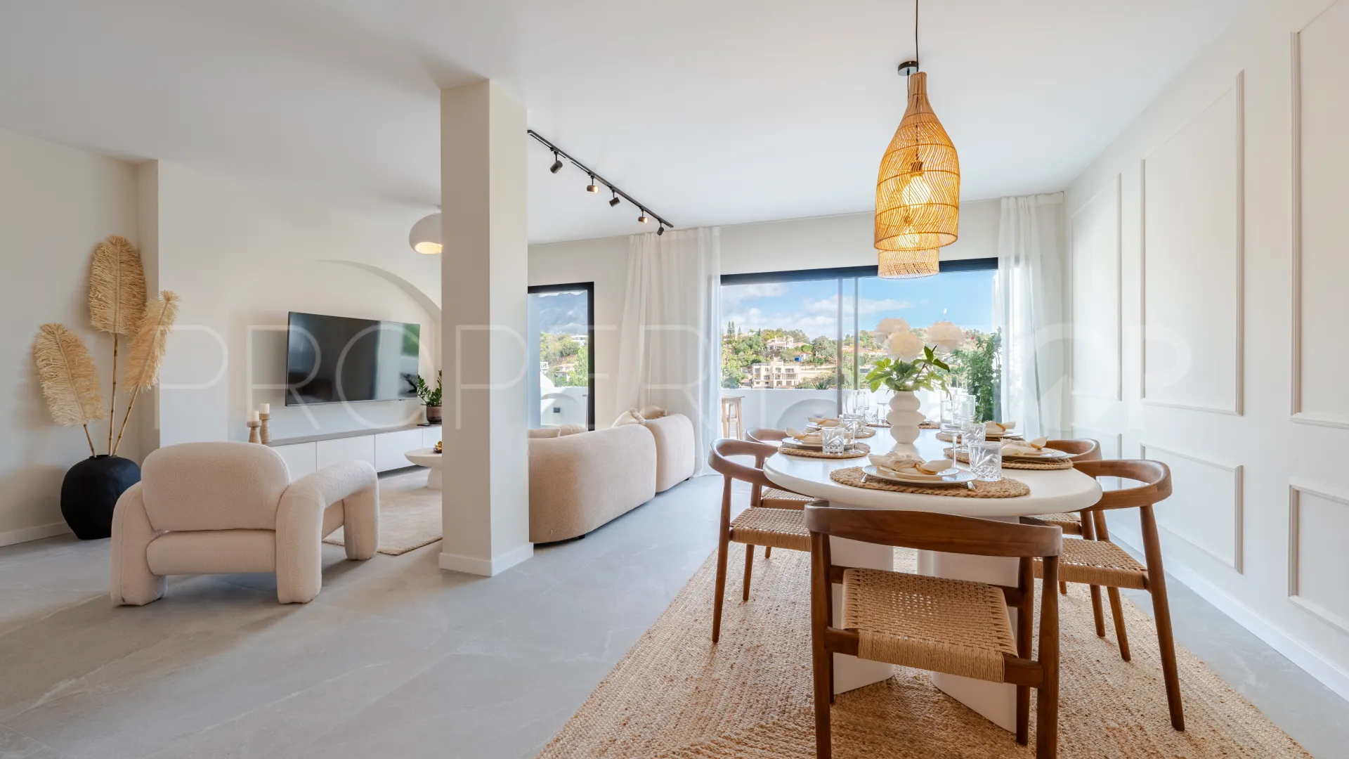 For sale apartment in La Quinta with 3 bedrooms