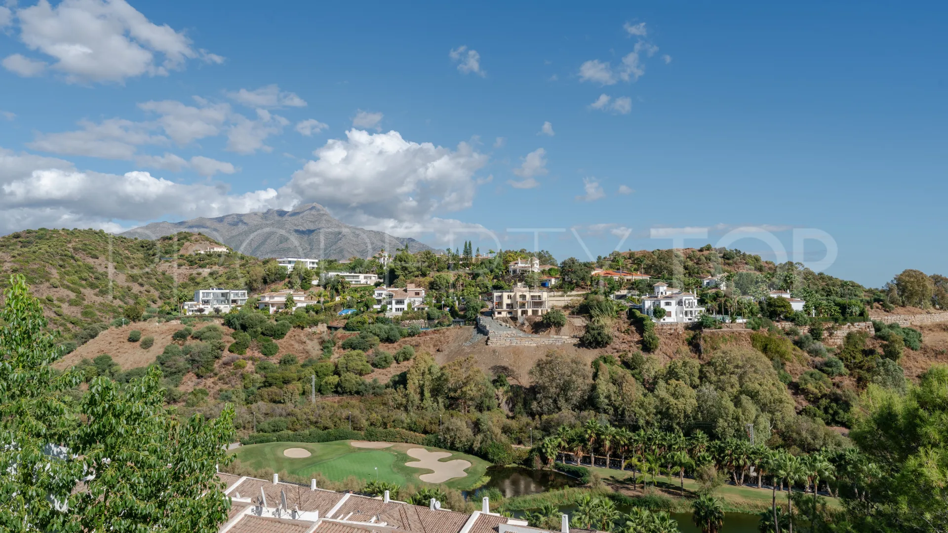 For sale apartment in La Quinta with 3 bedrooms