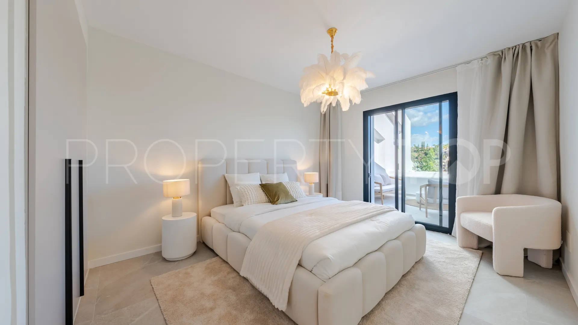 For sale apartment in La Quinta with 3 bedrooms