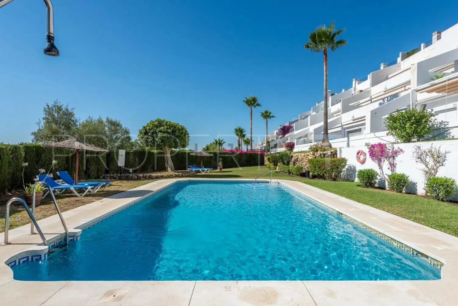 For sale apartment in La Quinta with 3 bedrooms