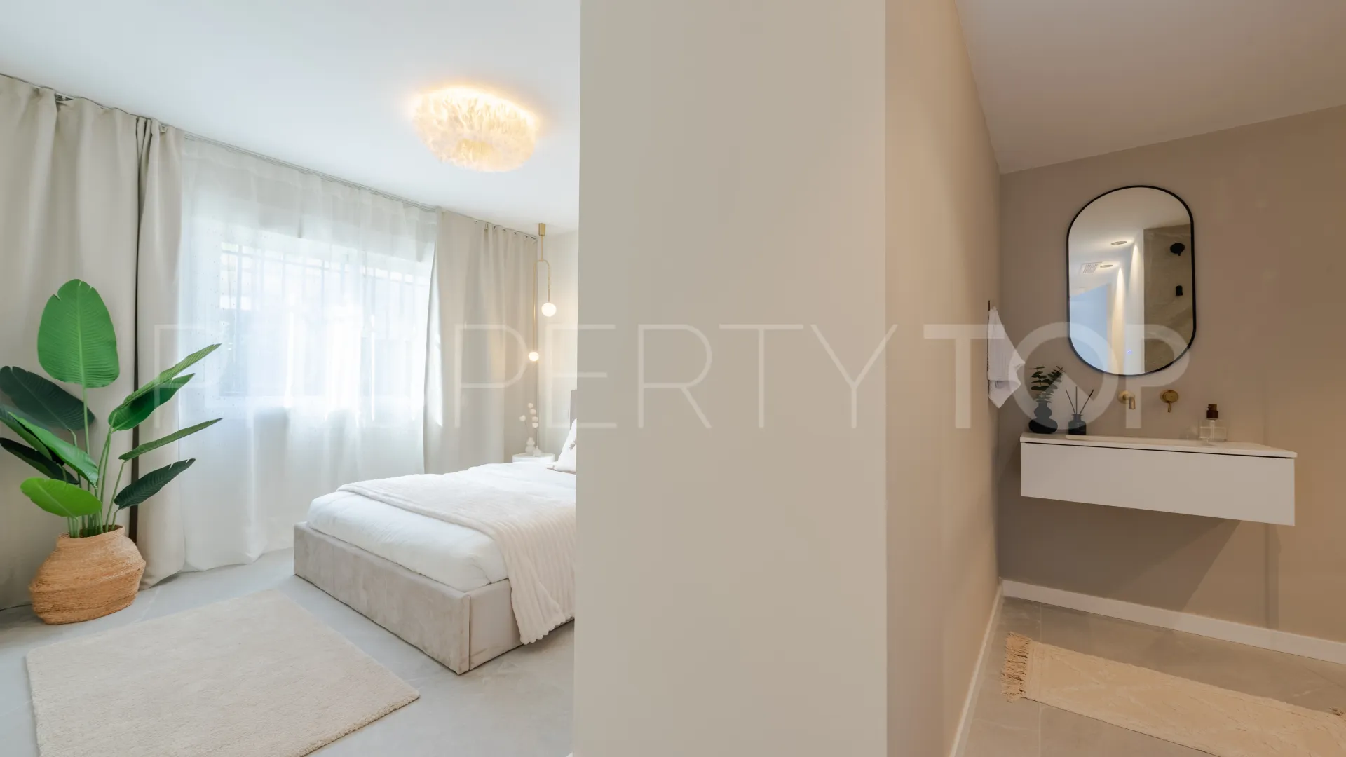 For sale apartment in La Quinta with 3 bedrooms
