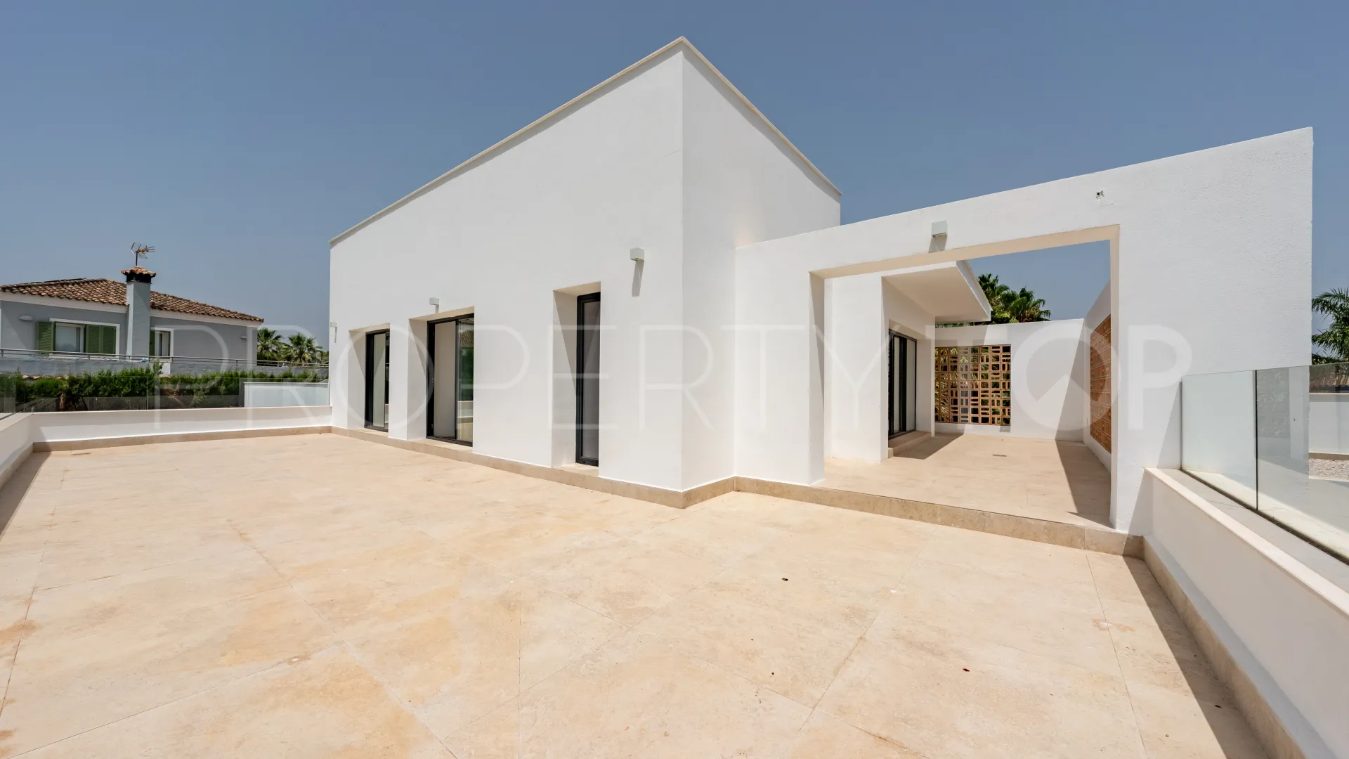 Villa with 6 bedrooms for sale in Zona B