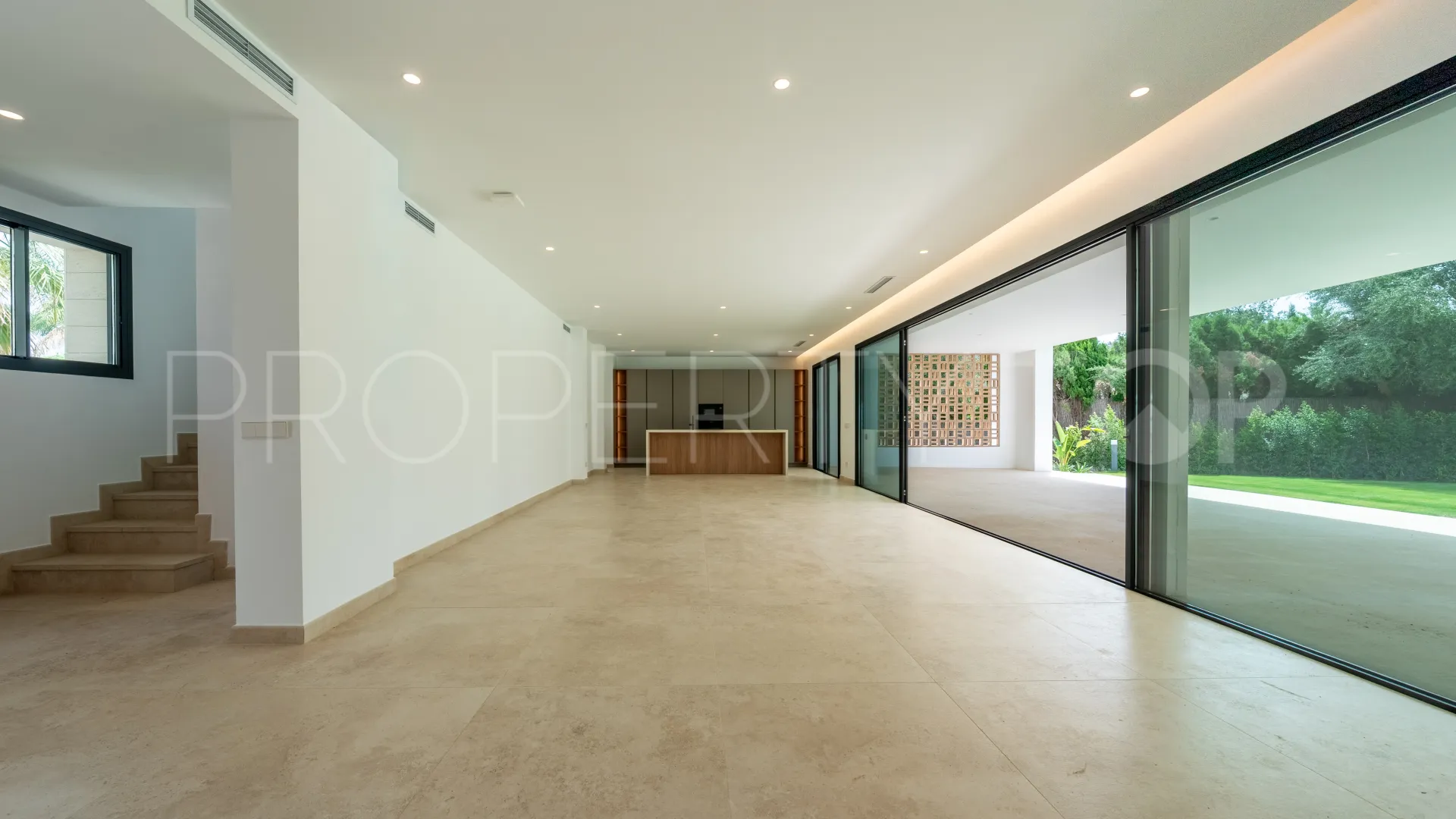 Villa with 6 bedrooms for sale in Zona B