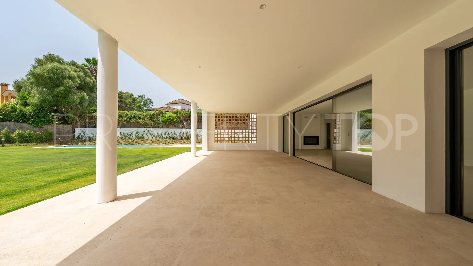 Villa with 6 bedrooms for sale in Zona B