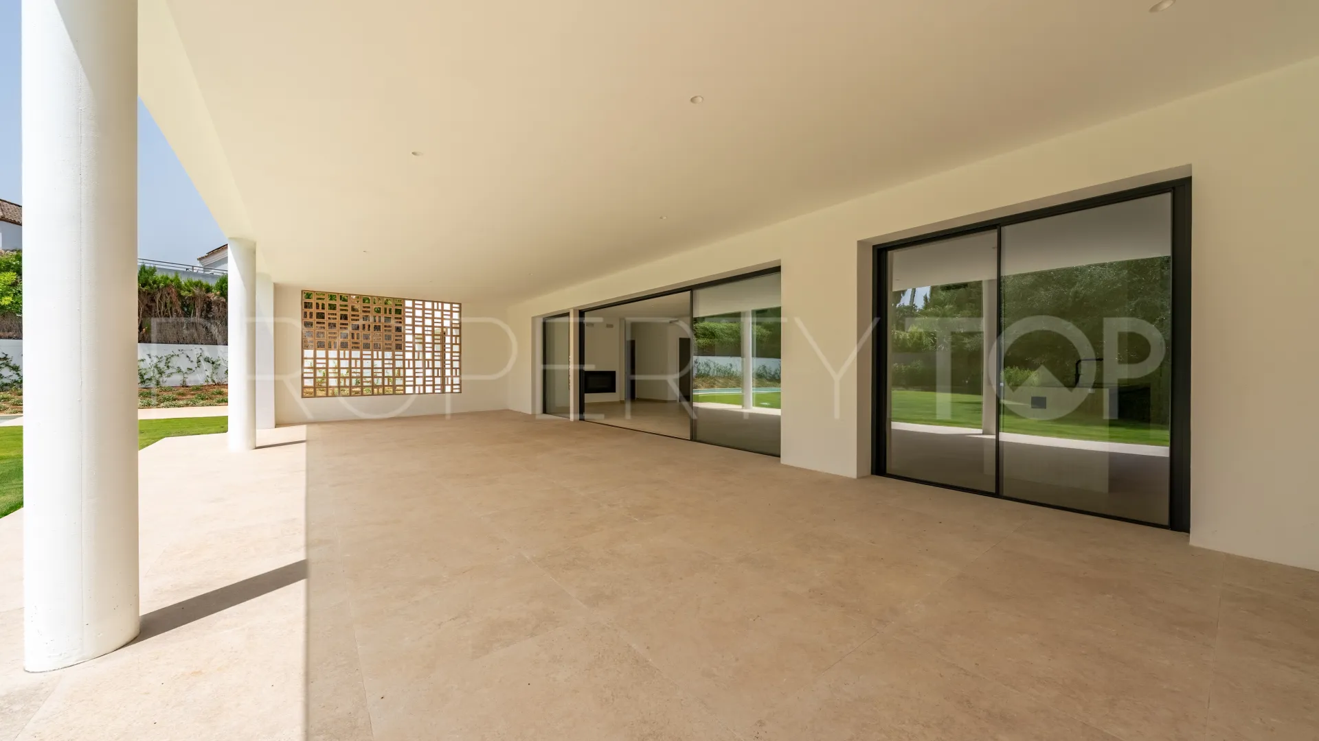 Villa with 6 bedrooms for sale in Zona B