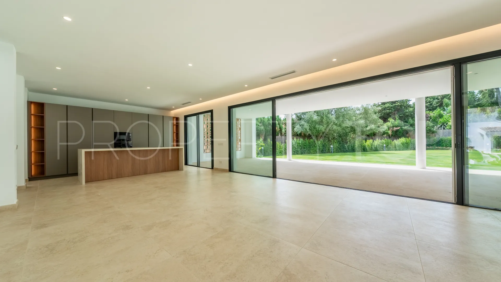Villa with 6 bedrooms for sale in Zona B