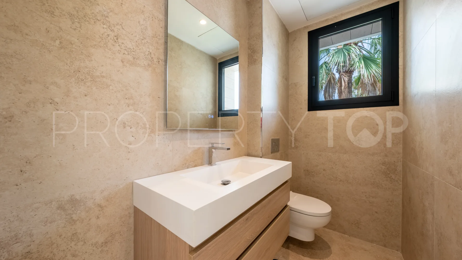 Villa with 6 bedrooms for sale in Zona B