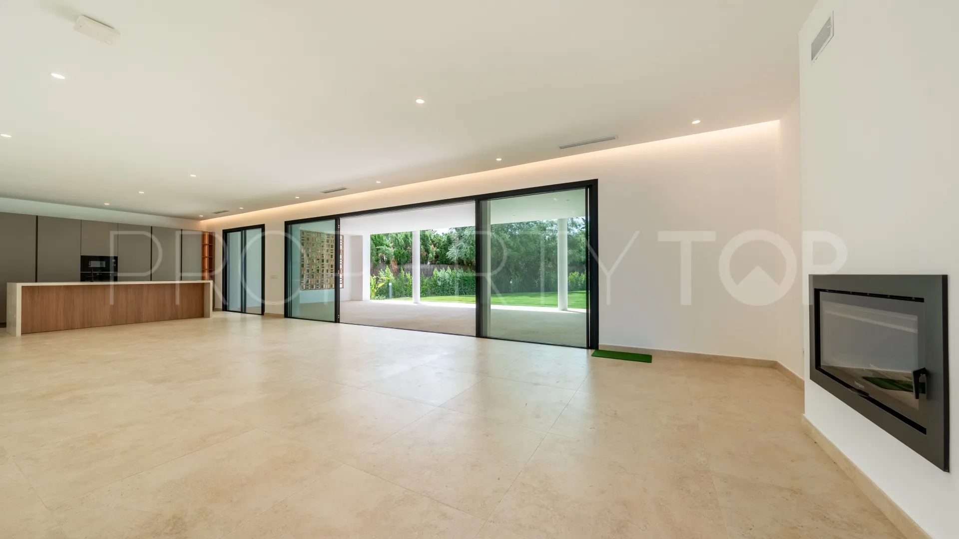 Villa with 6 bedrooms for sale in Zona B