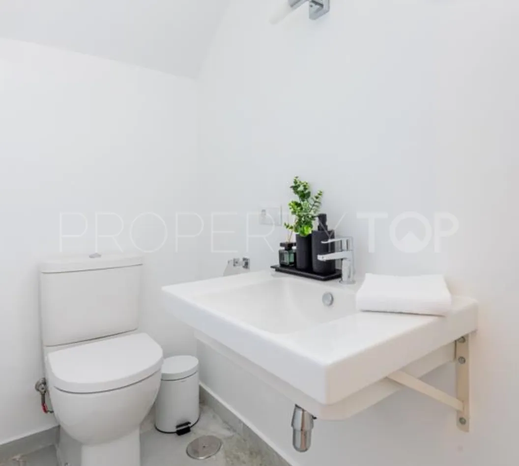 For sale 2 bedrooms duplex penthouse in Ivy Residence