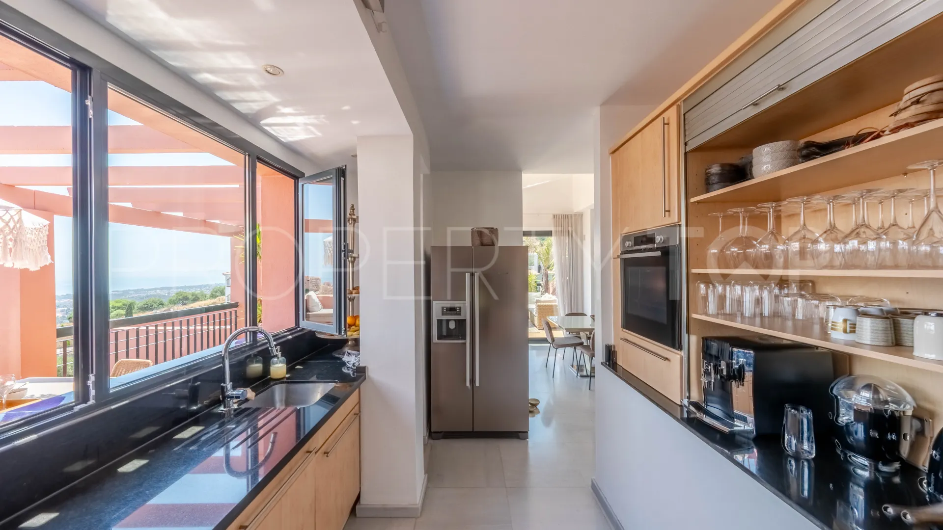 Duplex penthouse for sale in Calahonda with 4 bedrooms