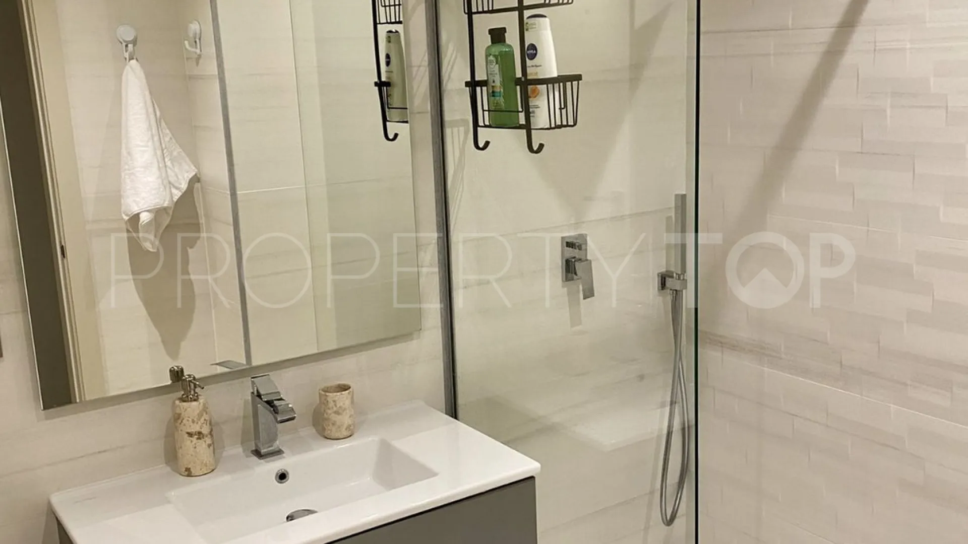 Apartment in La Quinta for sale