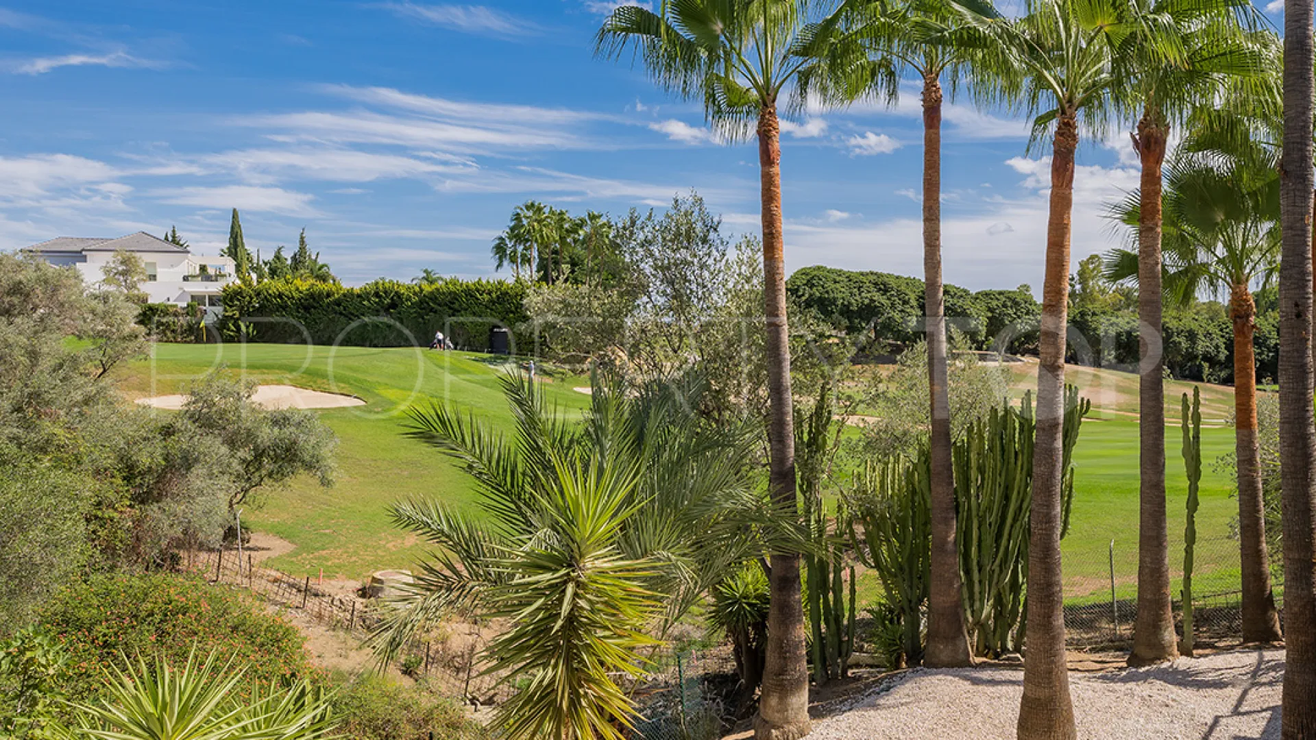 For sale 4 bedrooms villa in Los Naranjos Golf