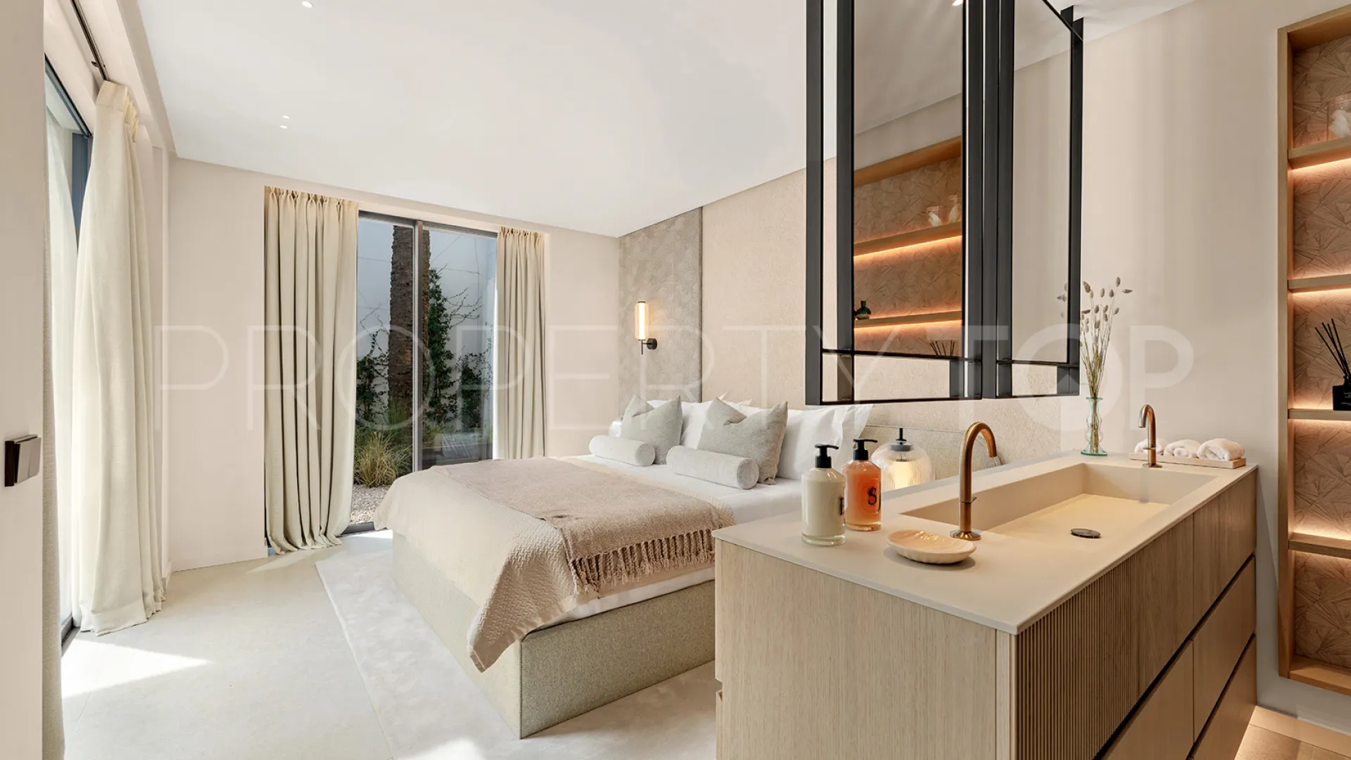 For sale 4 bedrooms villa in Los Naranjos Golf