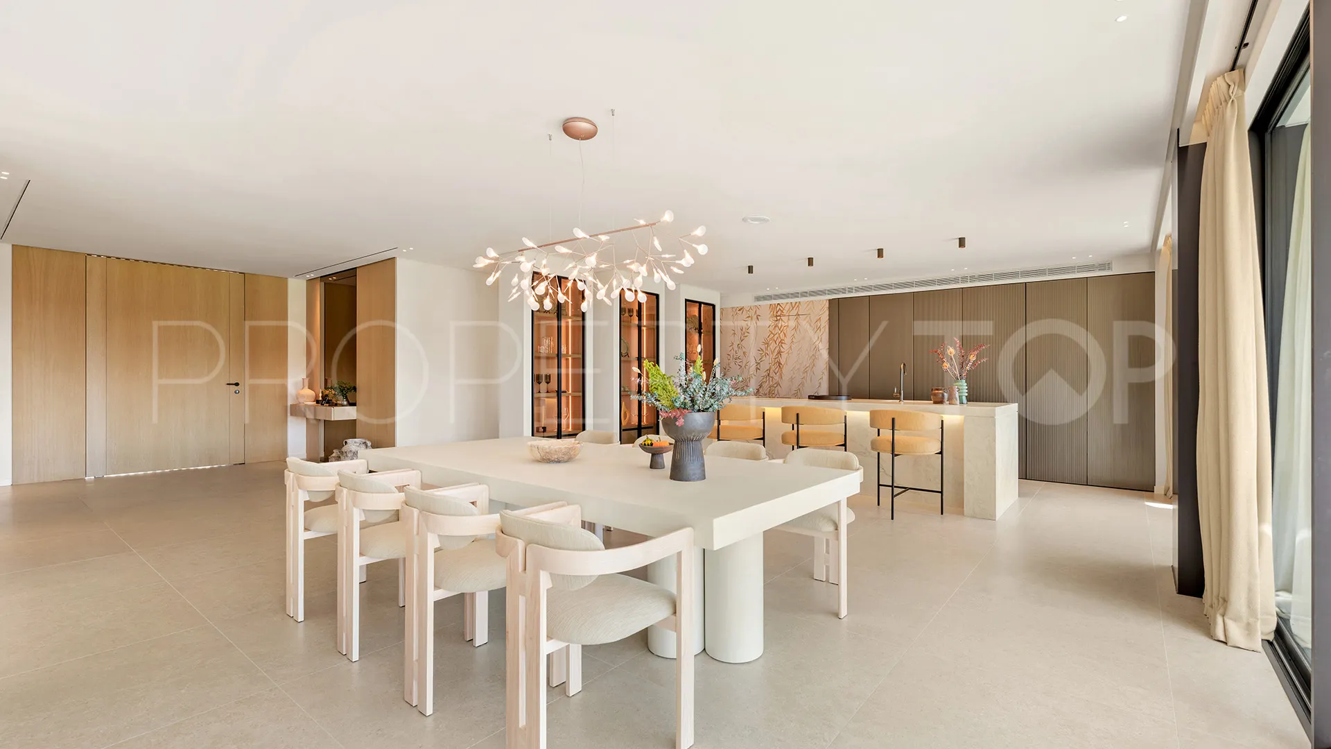 For sale 4 bedrooms villa in Los Naranjos Golf