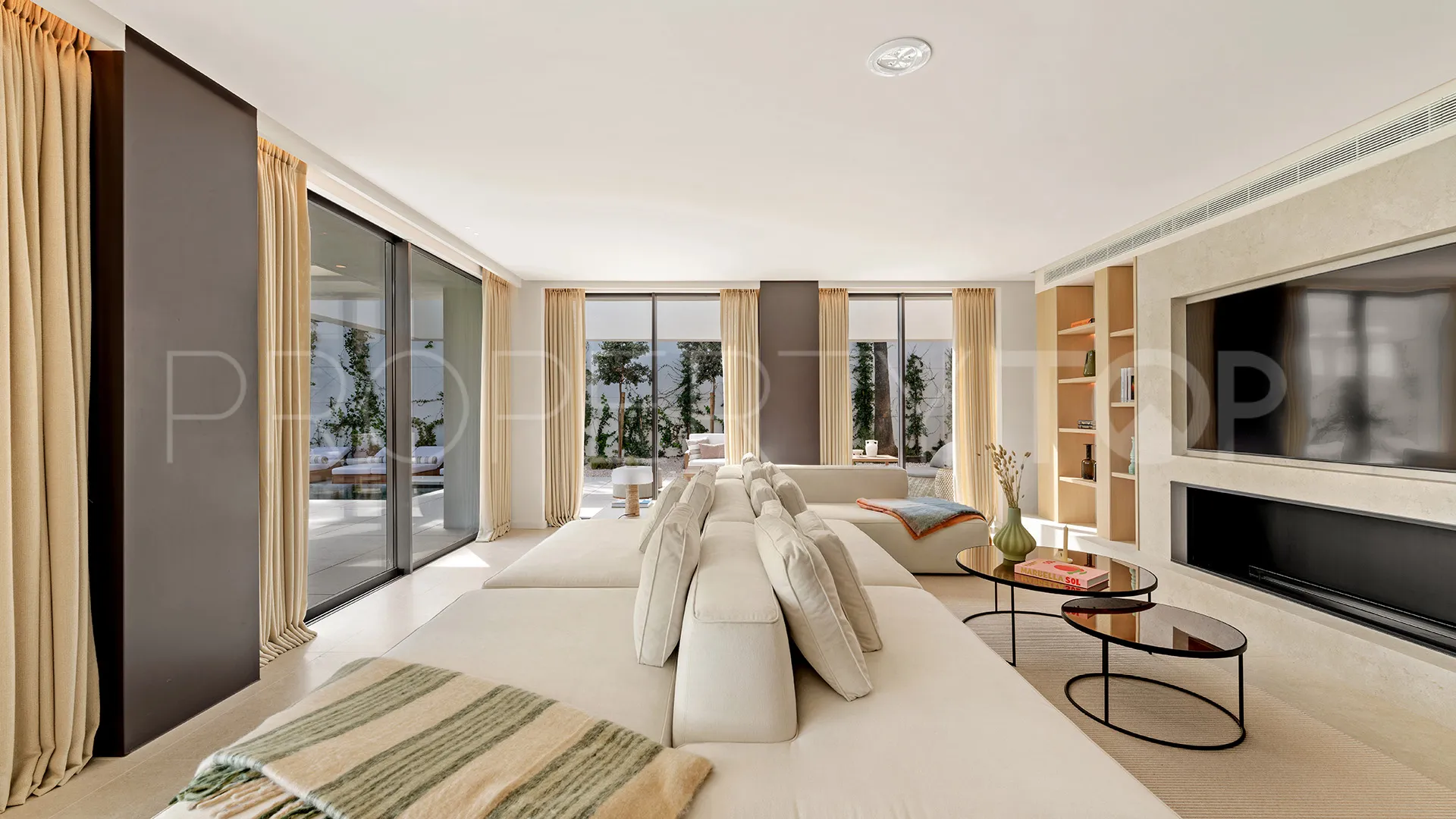 For sale 4 bedrooms villa in Los Naranjos Golf