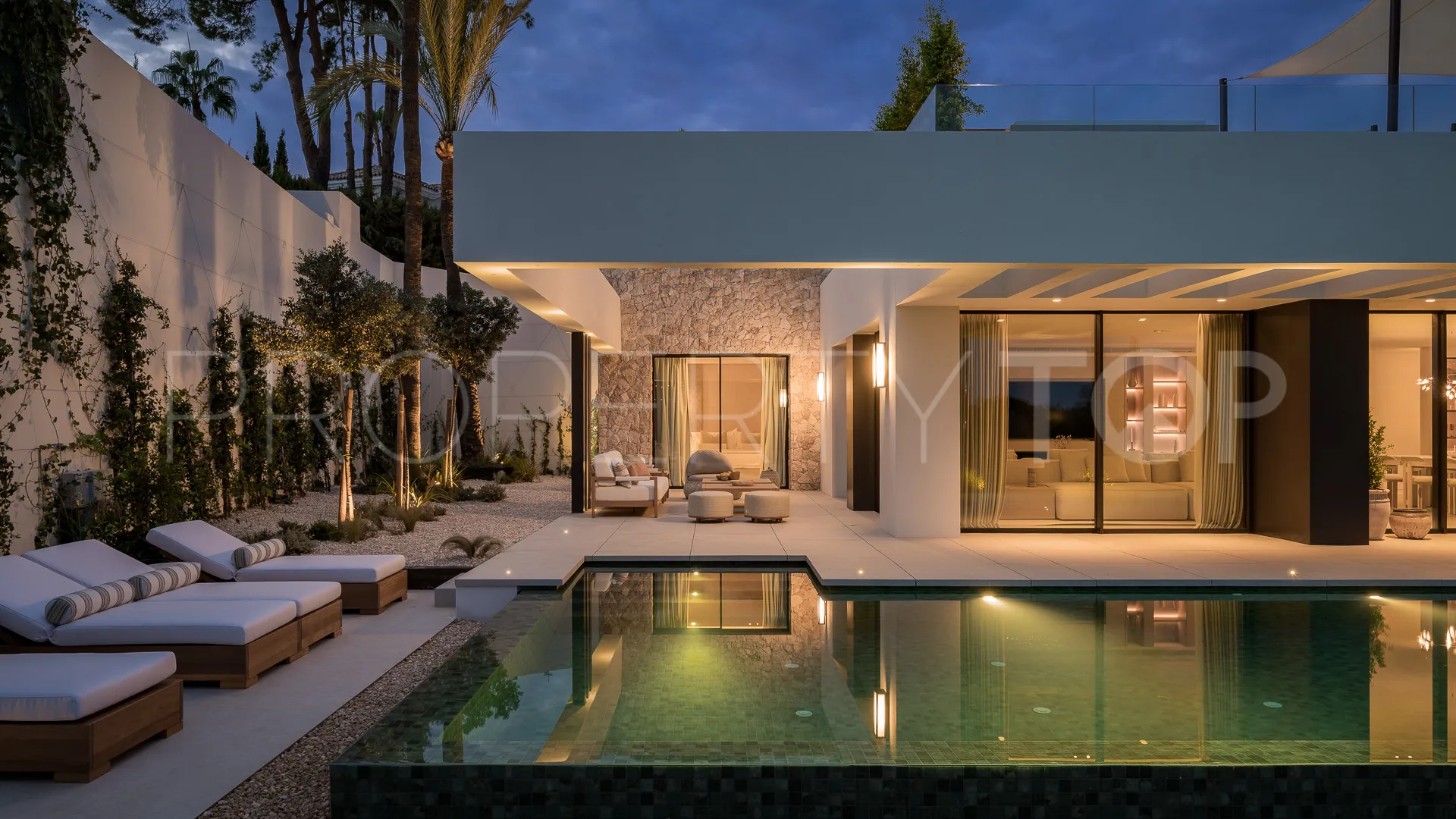 For sale 4 bedrooms villa in Los Naranjos Golf