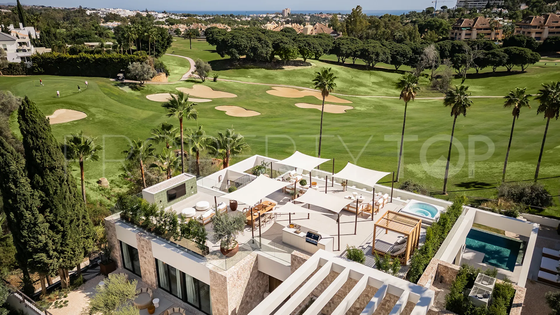 For sale 4 bedrooms villa in Los Naranjos Golf
