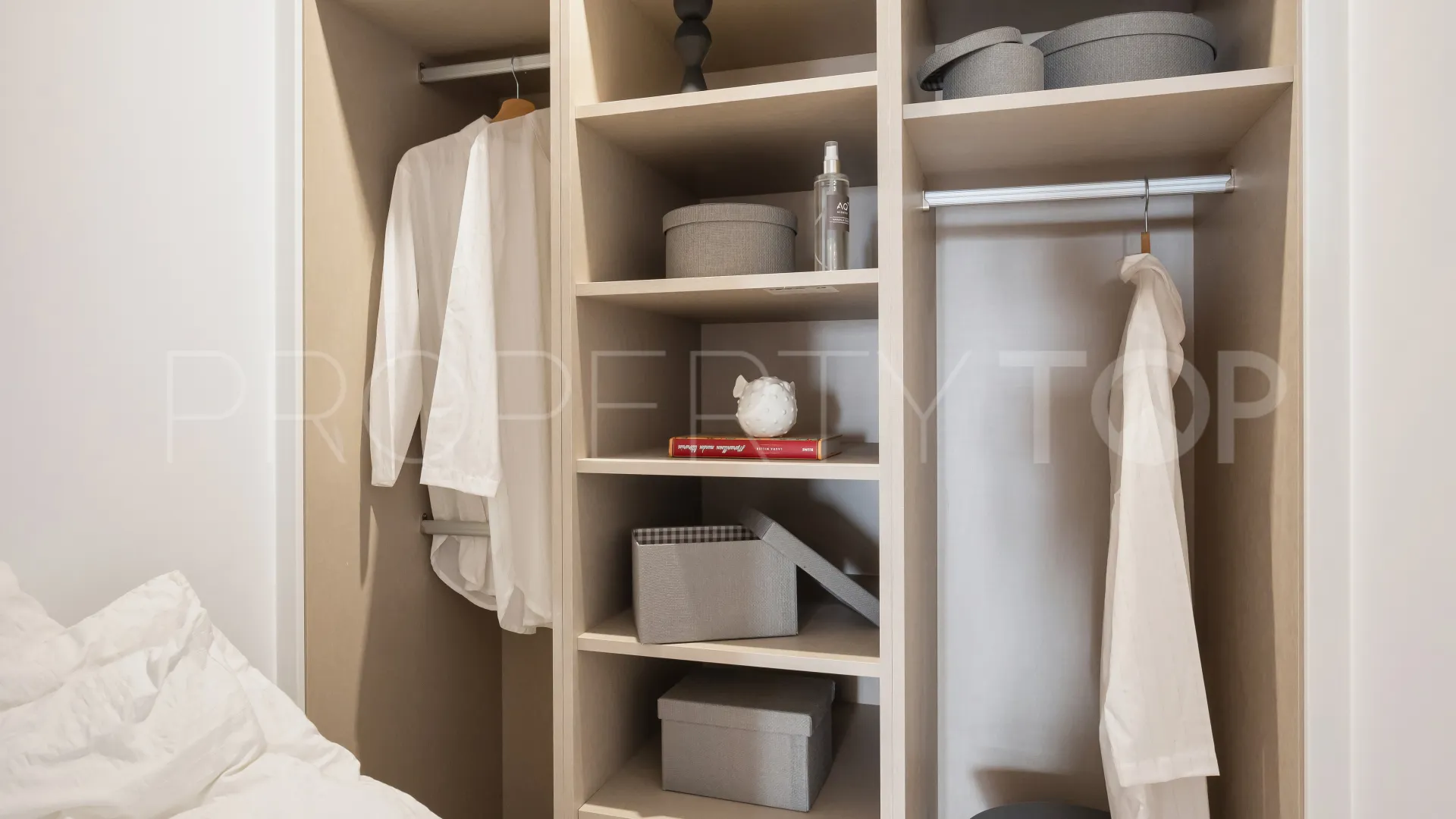 Apartamento en venta en Malaga con 4 dormitorios