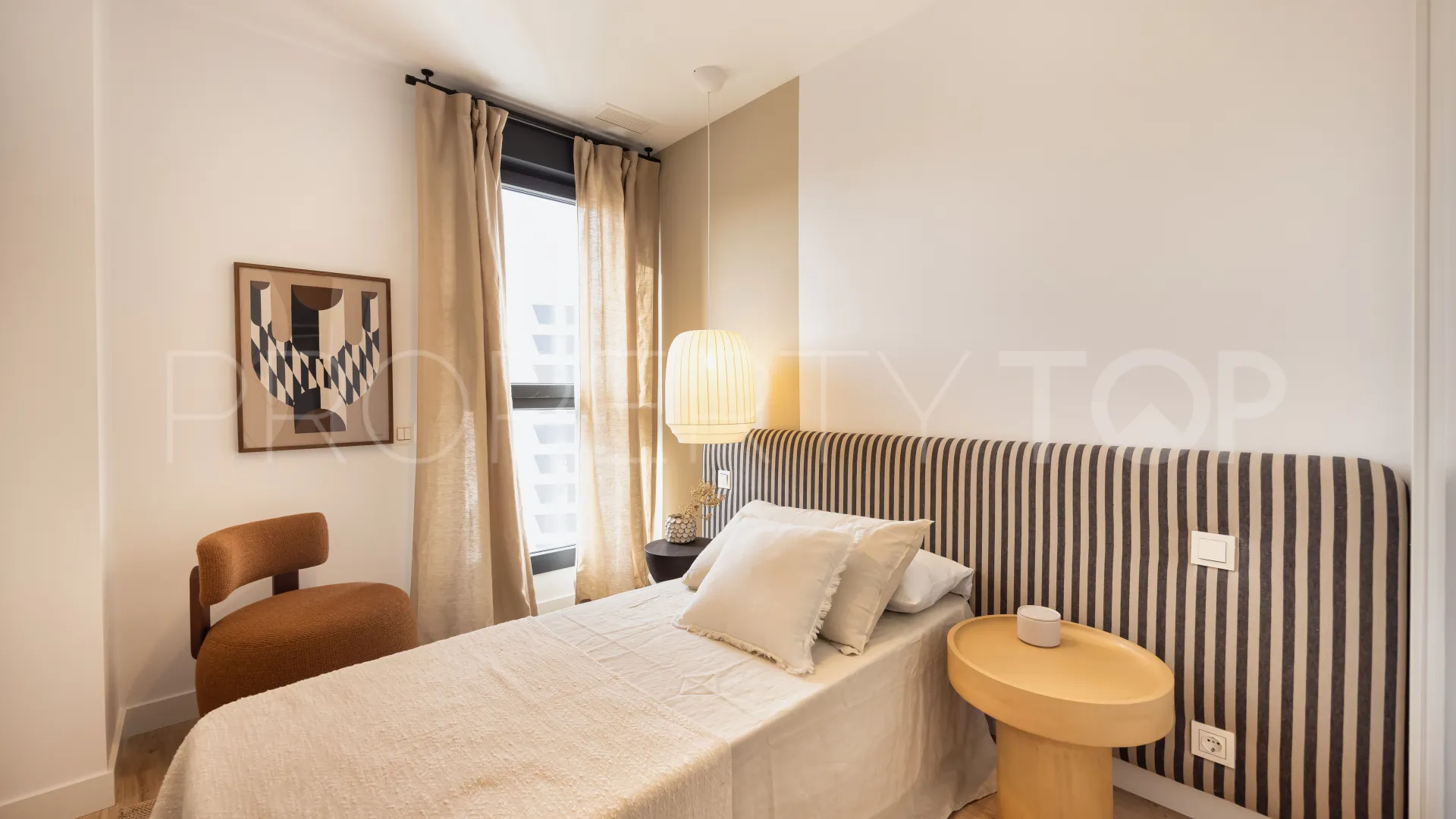 Apartamento en venta en Malaga con 4 dormitorios