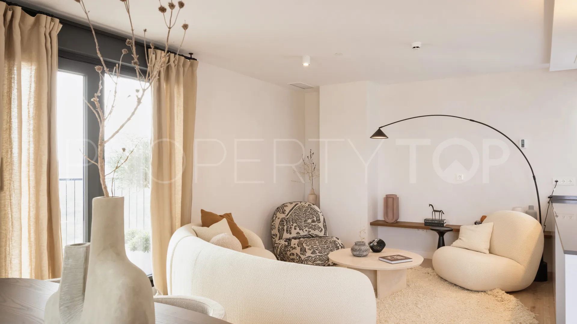 Apartamento en venta en Malaga con 4 dormitorios