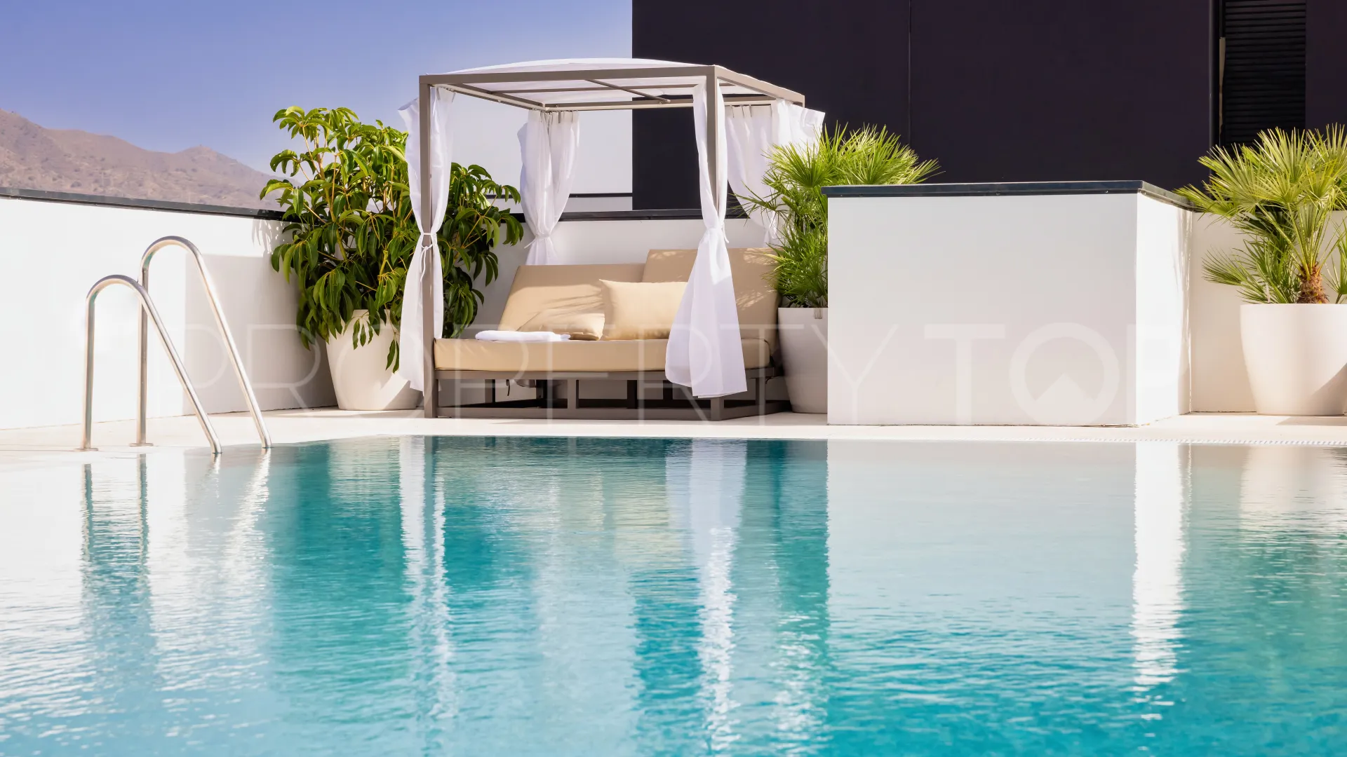 Apartamento en venta en Malaga con 4 dormitorios