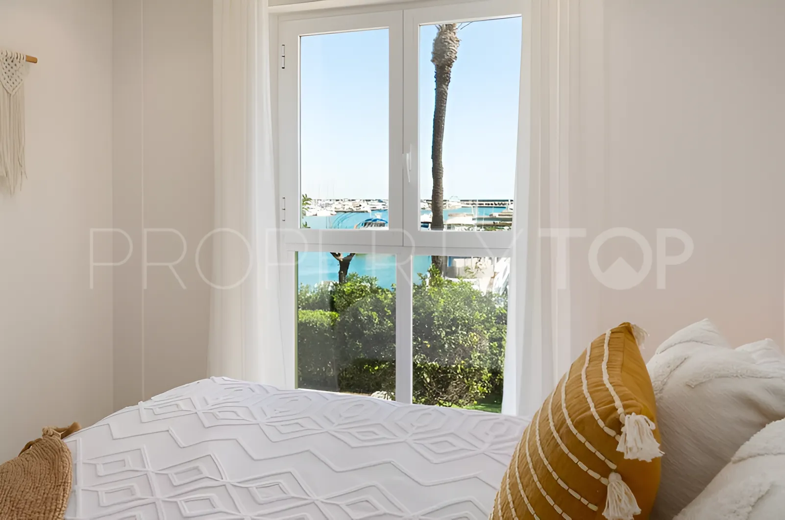 Marina de Sotogrande, pareado en venta con 4 dormitorios