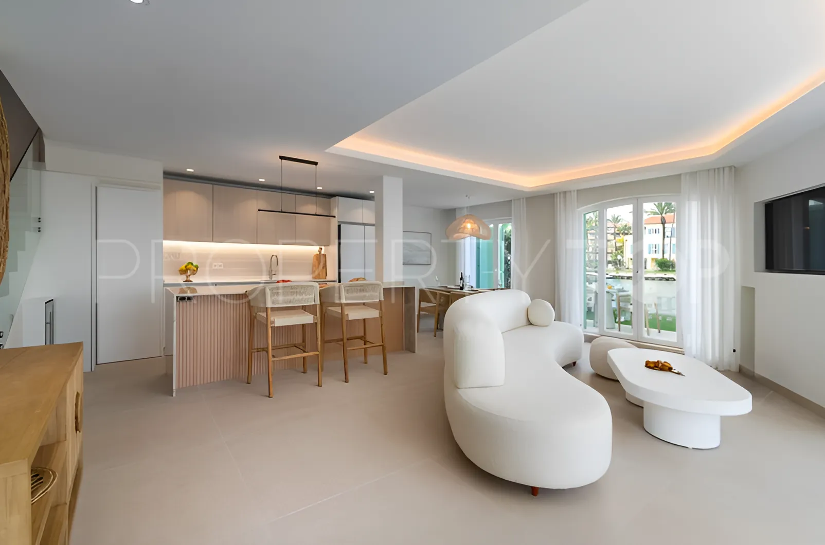 Marina de Sotogrande, pareado en venta con 4 dormitorios