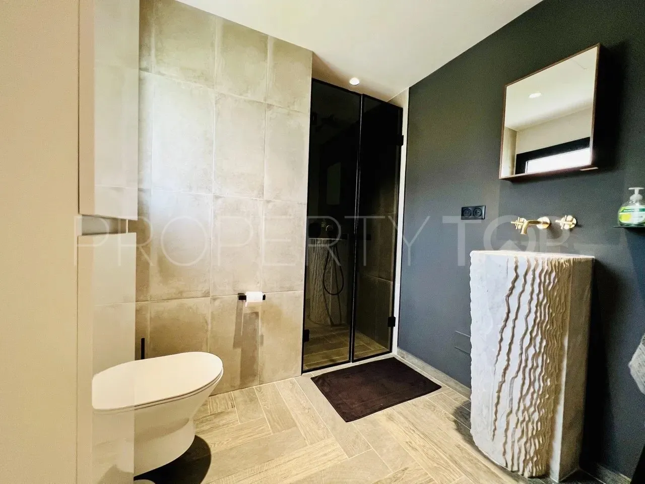 Comprar villa en Zona L