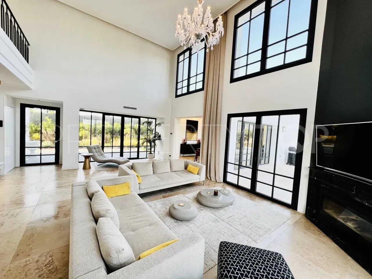 Comprar villa en Zona L