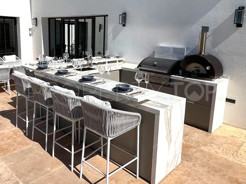 Comprar villa en Zona L